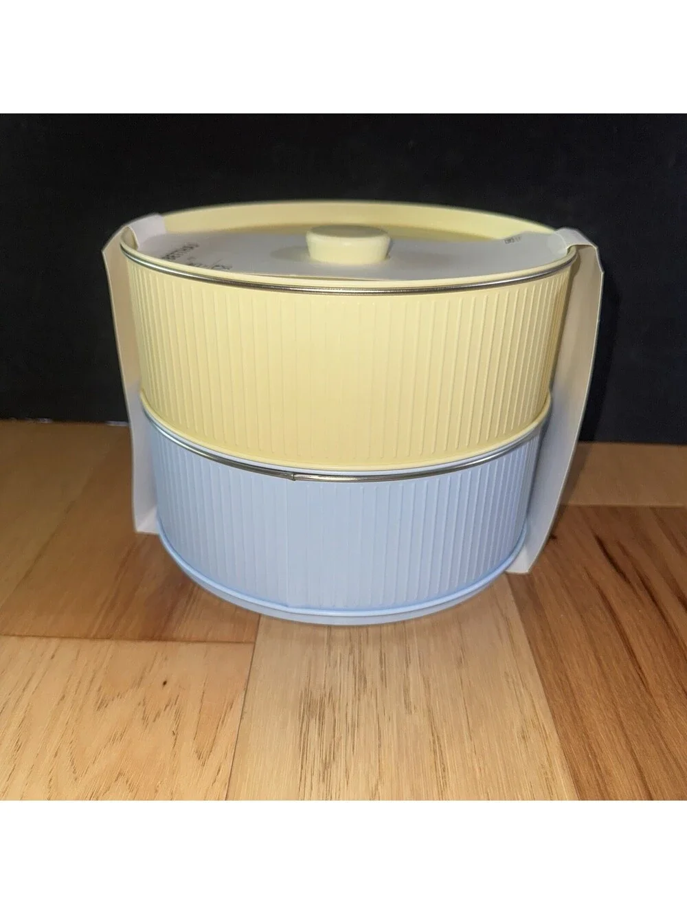 IKEA of Sweden BETTHAJ Food Storage Containers w Lids Set of 2 Yellow Blue New